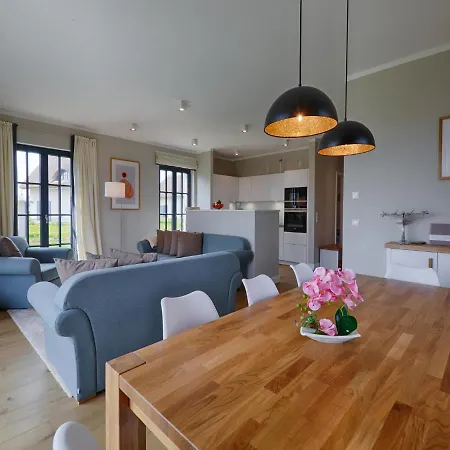 Reetland Am - Luxus Reetdachvilla Mit 3 Schlafzimmern, Sauna Und Kamin F22 *