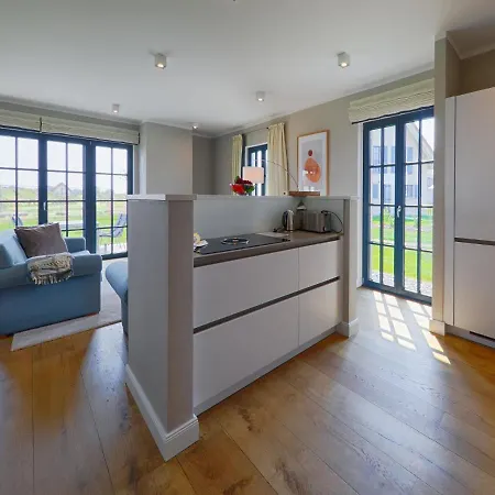 Reetland Am - Luxus Reetdachvilla Mit 3 Schlafzimmern, Sauna Und Kamin F22 드란스케