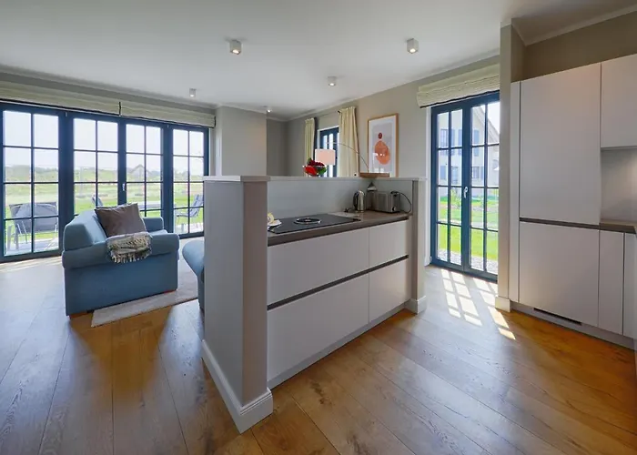 Reetland Am - Luxus Reetdachvilla Mit 3 Schlafzimmern, Sauna Und Kamin F22 Dranske